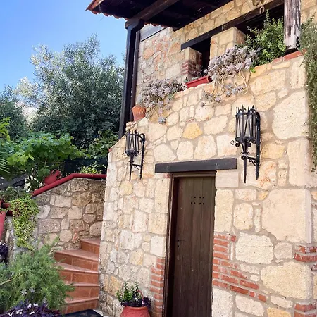 Stone & Lux Prázdninový dům Psakoudia