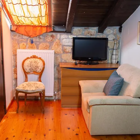Stone & Lux Prázdninový dům Psakoudia